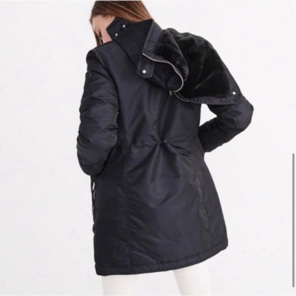Abercrombie & Fitch S Black water wind resistant Luxe Nylon Parka Winter Coat - Picture 8 of 15